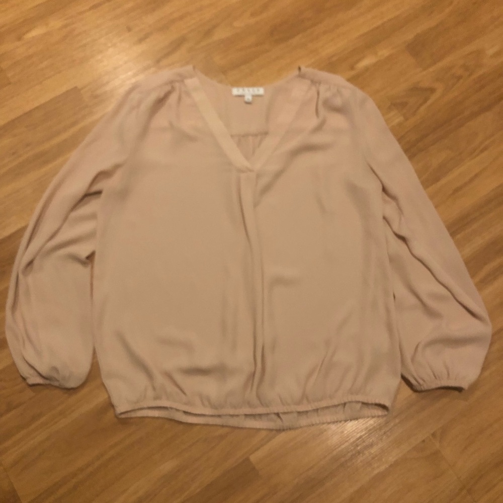 Chaus Blush pink flowy top Sz M